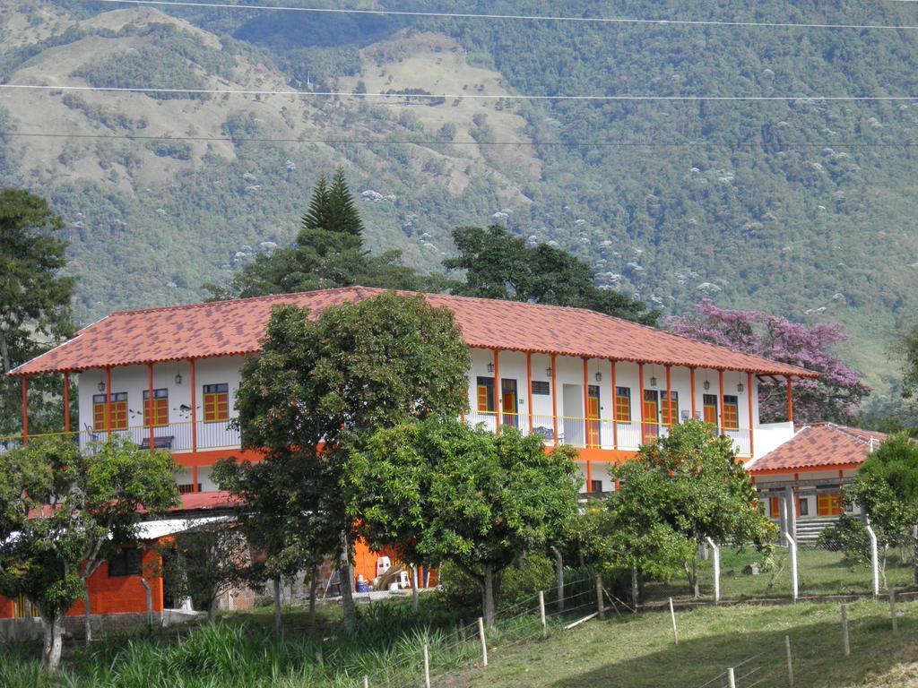 Finca Hotel La Rivera Calarcá Exterior foto
