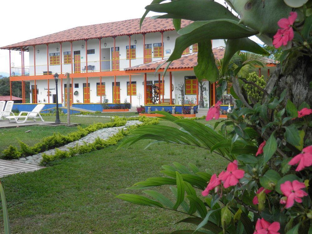 Finca Hotel La Rivera Calarcá Exterior foto