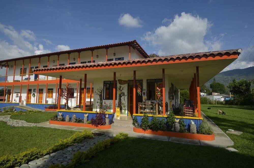 Finca Hotel La Rivera Calarcá Exterior foto